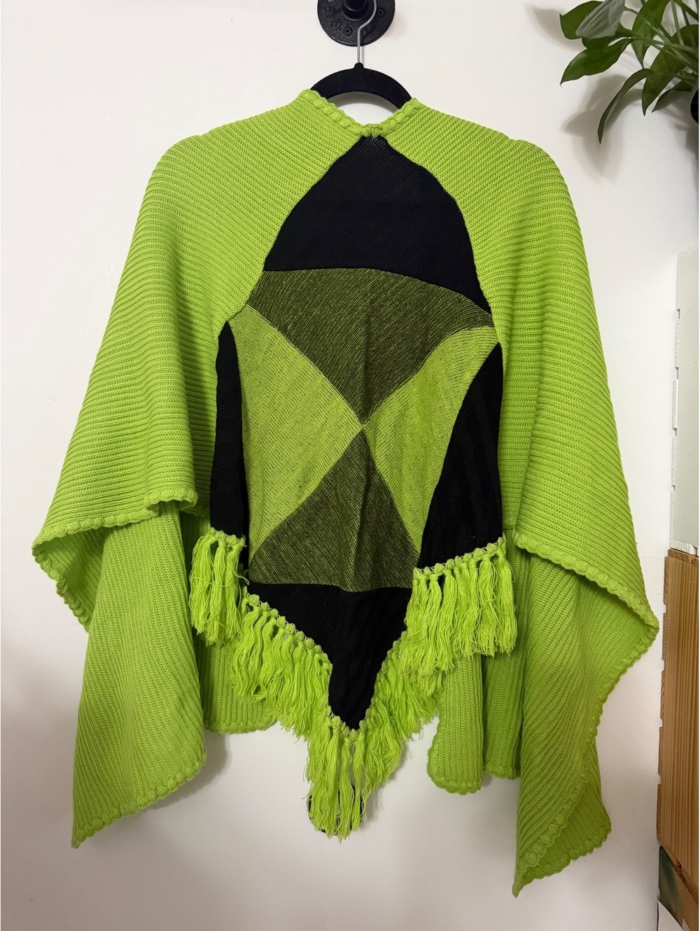 Vintage Green And Black Fringe Cape Shawl
